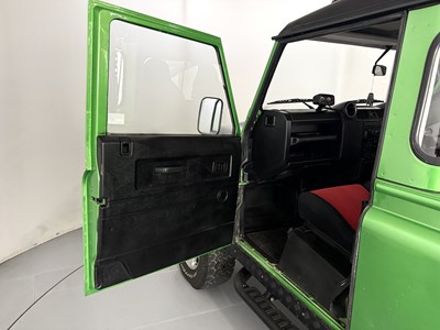 Lot 50 - 2007 Land Rover Defender 90