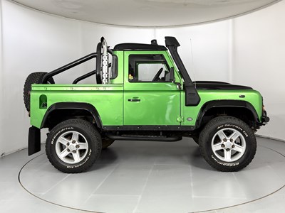Lot 50 - 2007 Land Rover Defender 90