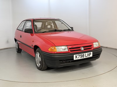 Lot 1993 Vauxhall Astra