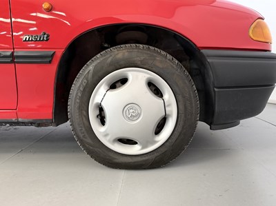 Lot 1993 Vauxhall Astra