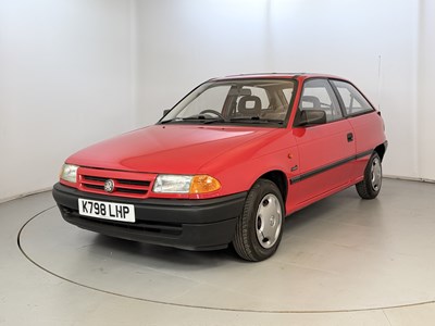 Lot 1993 Vauxhall Astra
