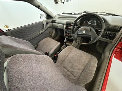 Lot 1993 Vauxhall Astra