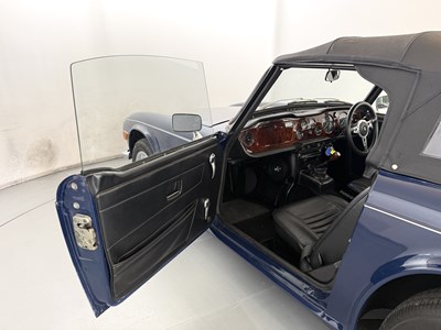 Lot 36 - 1975 Triumph TR6