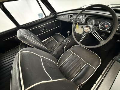 Lot 1968 MG C