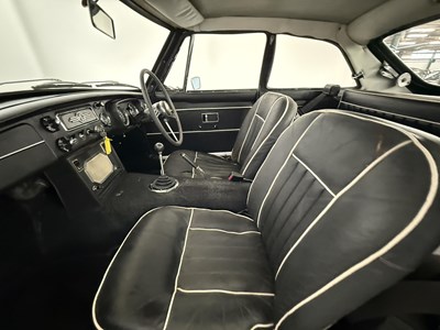 Lot 1968 MG C