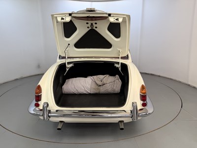 Lot 52 - 1965 Jaguar S-Type