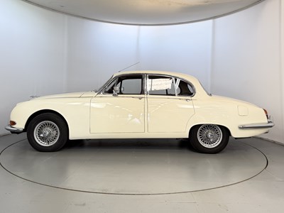 Lot 52 - 1965 Jaguar S-Type