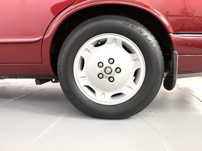 Lot 5 - 1996 Jaguar XJ