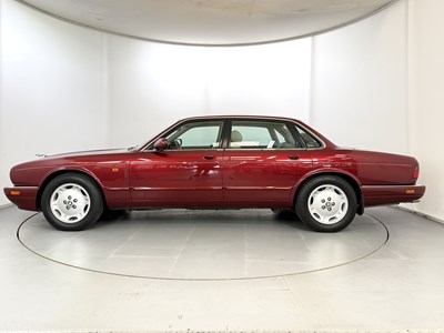 Lot 5 - 1996 Jaguar XJ