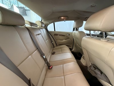 Lot 109 - 2006 Jaguar S-Type