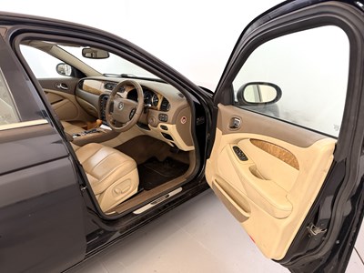 Lot 109 - 2006 Jaguar S-Type