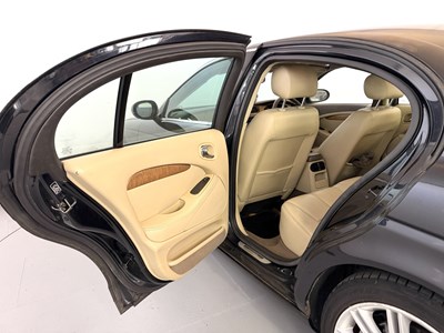Lot 109 - 2006 Jaguar S-Type