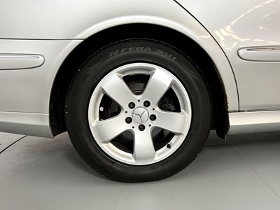 Lot 3 - 2003 Mercedes-Benz E270