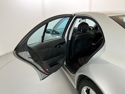 Lot 3 - 2003 Mercedes-Benz E270