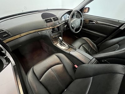 Lot 3 - 2003 Mercedes-Benz E270