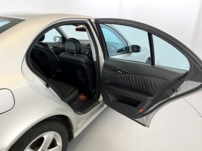 Lot 3 - 2003 Mercedes-Benz E270