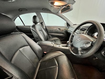 Lot 3 - 2003 Mercedes-Benz E270