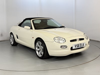 Lot 43 - 1999 MG F