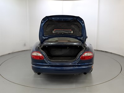 Lot 56 - 1999 Jaguar XKR