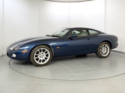 Lot 56 - 1999 Jaguar XKR