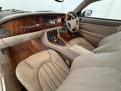 Lot 56 - 1999 Jaguar XKR