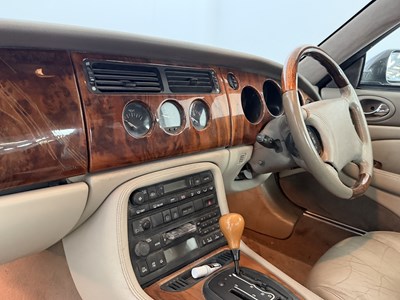 Lot 56 - 1999 Jaguar XKR