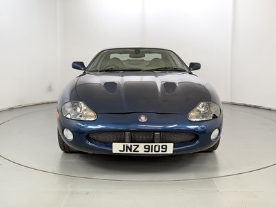 Lot 56 - 1999 Jaguar XKR