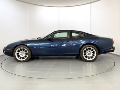 Lot 56 - 1999 Jaguar XKR