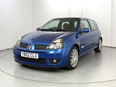 Lot 2002 Renault Clio 172 Cup