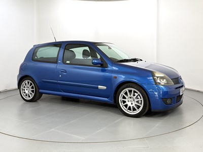 Lot 2002 Renault Clio 172 Cup