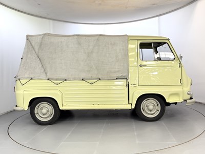Lot 1963 Renault Estafette