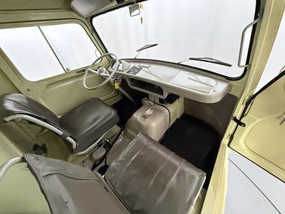 Lot 1963 Renault Estafette