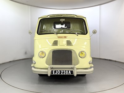 Lot 1963 Renault Estafette