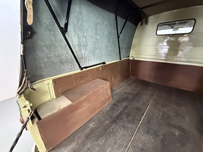 Lot 1963 Renault Estafette