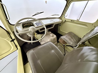 Lot 1963 Renault Estafette