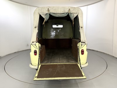 Lot 1963 Renault Estafette