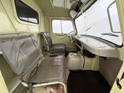 Lot 1963 Renault Estafette
