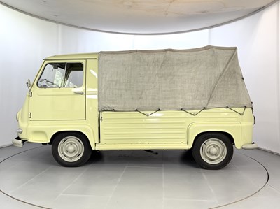Lot 1963 Renault Estafette
