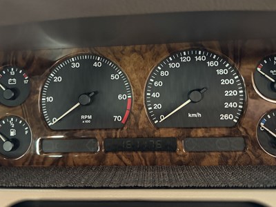 Lot 42 - 1998 Daimler Double Six