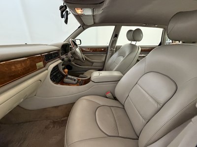 Lot 42 - 1998 Daimler Double Six