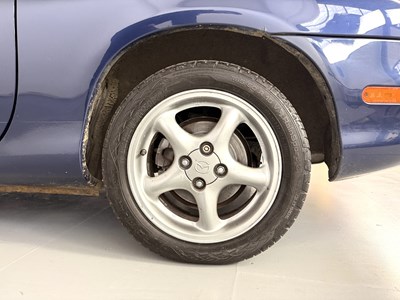Lot 180 - 2003 Mazda MX5