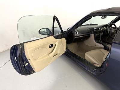 Lot 180 - 2003 Mazda MX5