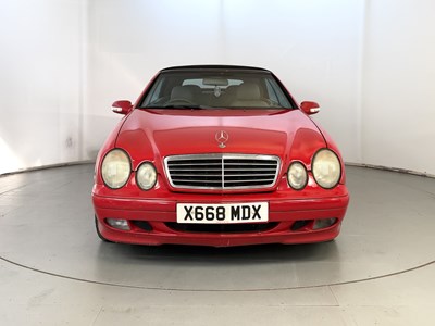 Lot 186 - 2000 Mercedes-Benz CLK320