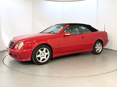 Lot 186 - 2000 Mercedes-Benz CLK320