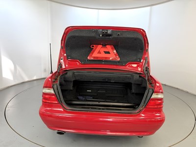 Lot 186 - 2000 Mercedes-Benz CLK320