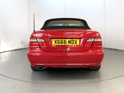 Lot 186 - 2000 Mercedes-Benz CLK320