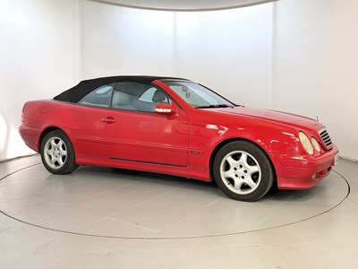 Lot 186 - 2000 Mercedes-Benz CLK320