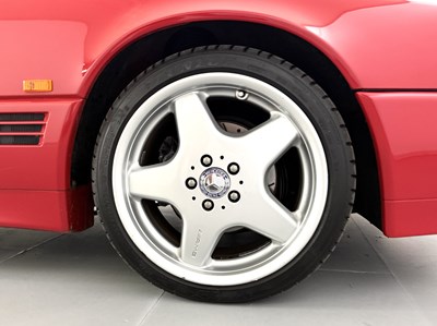 Lot 1992 Mercedes-Benz 500SL