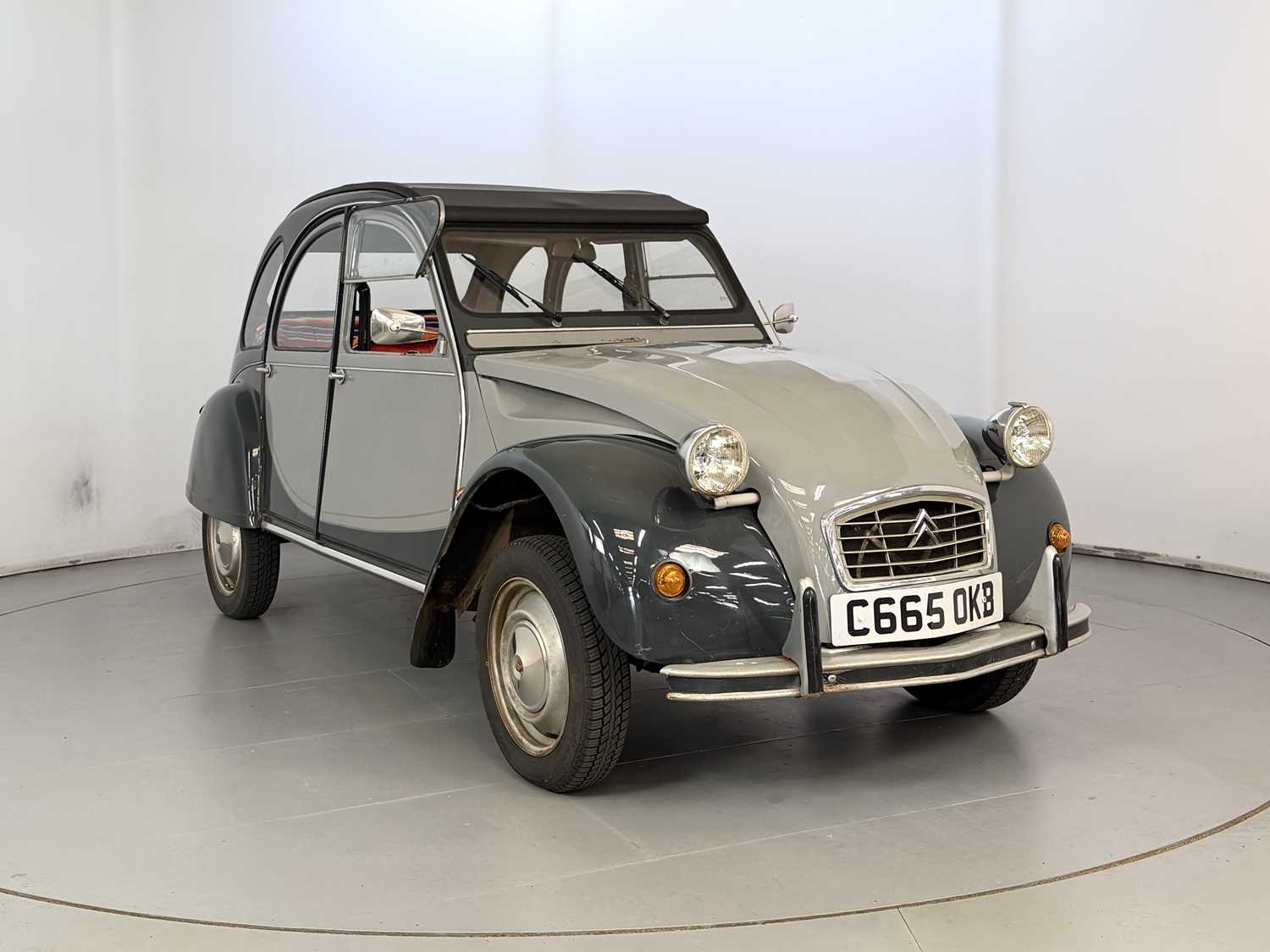 Lot 73 - 1985 Citroen 2CV