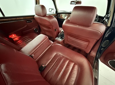 Lot 35 - 1990 Daimler Double-Six
